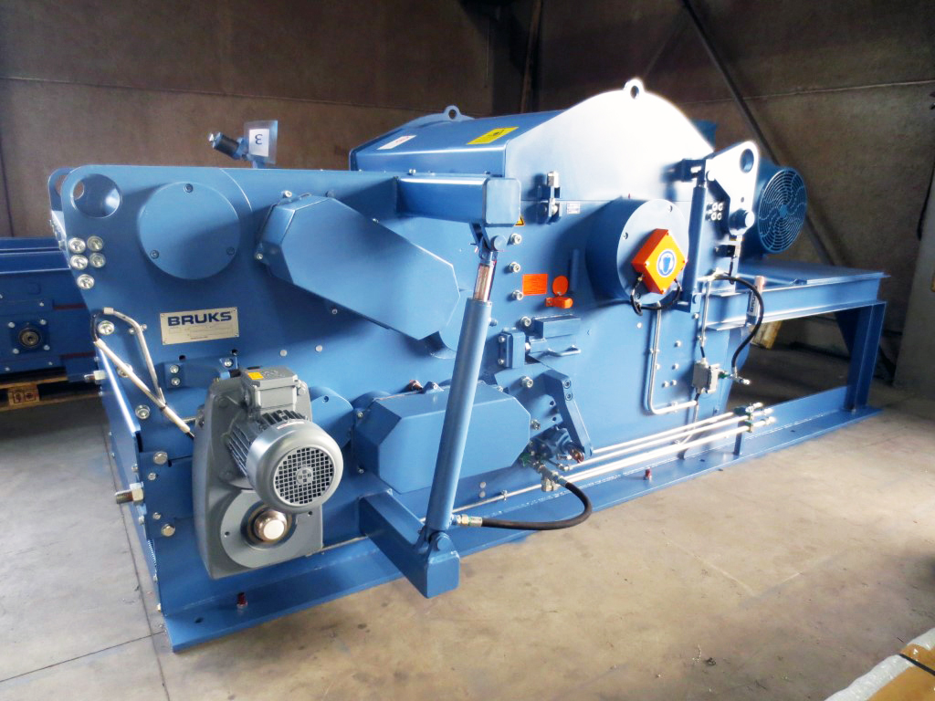 Bruks wood chipper