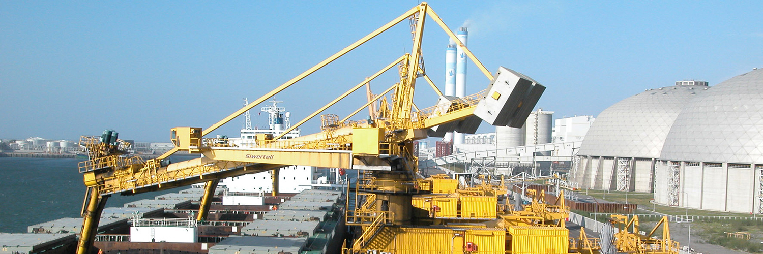 Siwertell ship unloaders