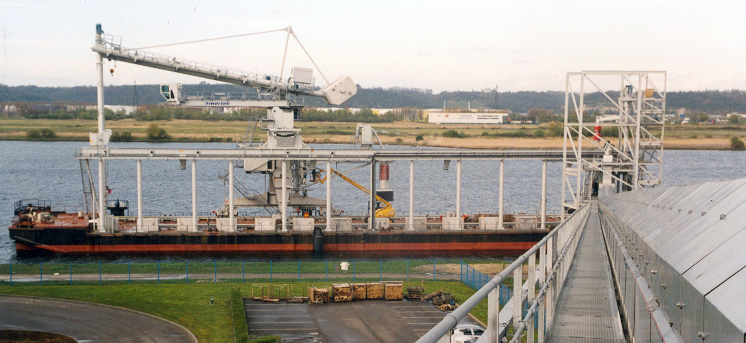 Bruks Siwertell Cement terminal