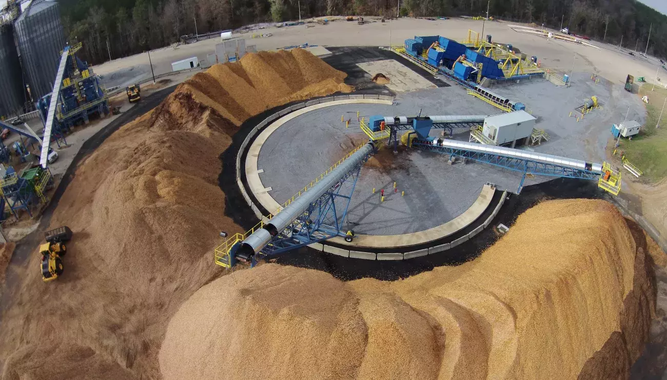 Bruks Siwertell stacker reclaimer airview photo