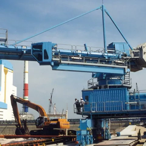 Blue Siwertell Ship unloader for limestone, South Korea