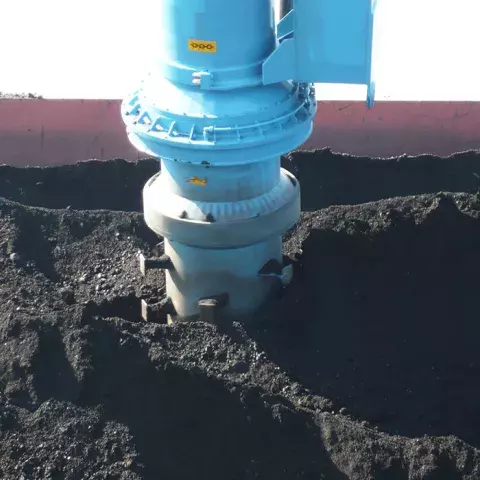 Blue Siwertell Ship unloader for multi-cargo, USA