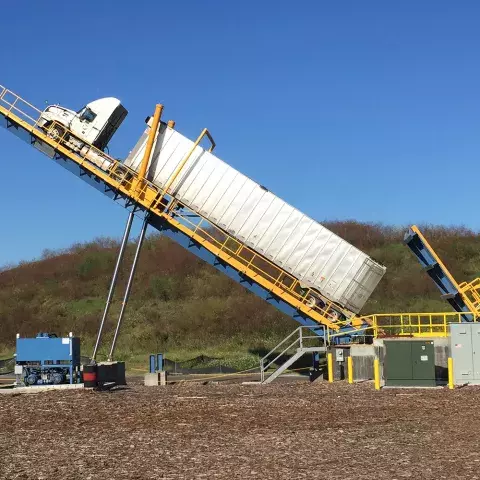Bruks Siwertell truck unloading