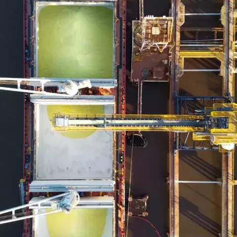 Bruks Siwertell terminal
