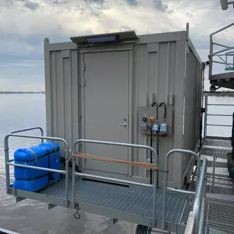 Electrical container on Siwertell ship unloader