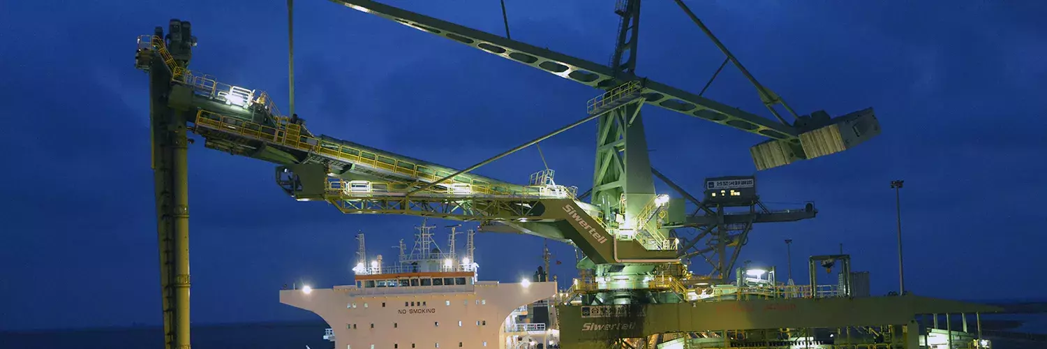 Siwertell shipunloader with unloading capacity of 3,000t/h