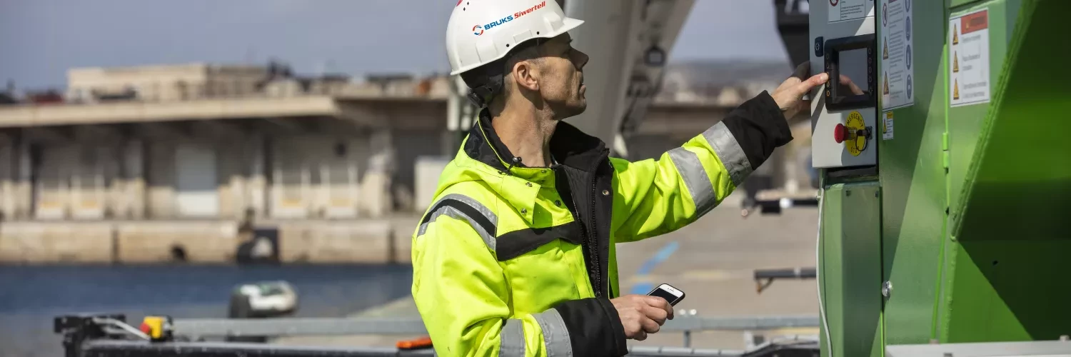 Person working in port