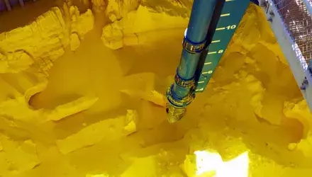 Siwertell ship unloader unloading sulfur