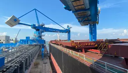 Siwertell ship unloader