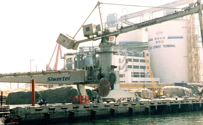 Siwertell Terminal for cement, China
