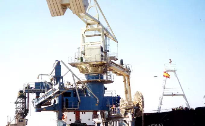 Siwertell Ship unloader for cement / grain, Spain