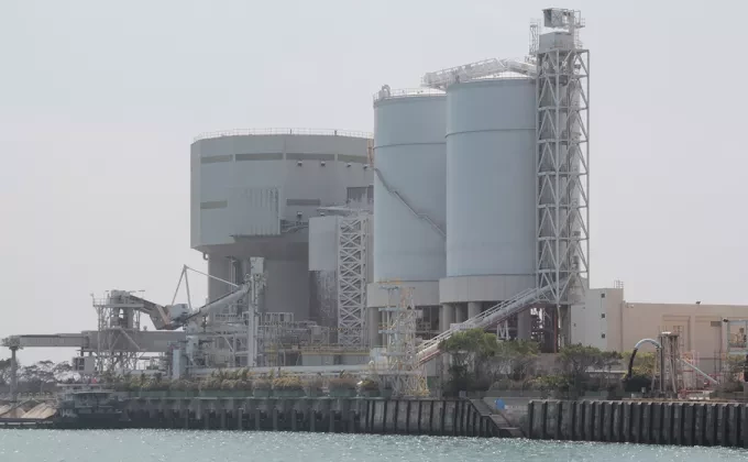 Siwertell Ship unloader for limestone, Hong Kong