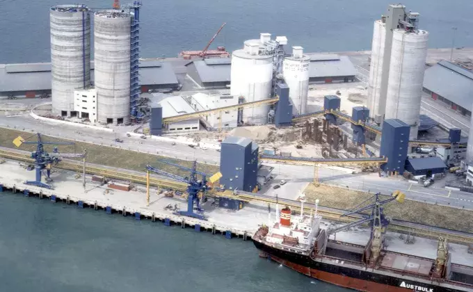 Blue Siwertell Terminal in operation