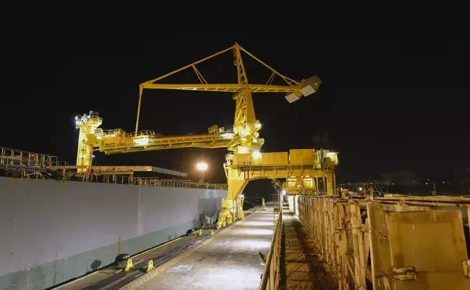 Siwertell ship unloader