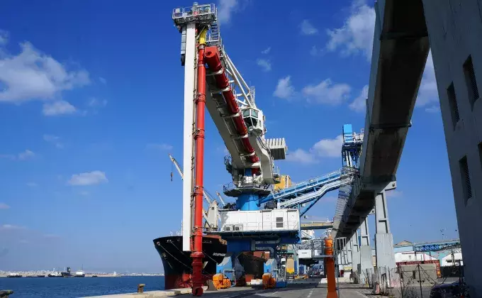 Siwertell ship unloader in Israel