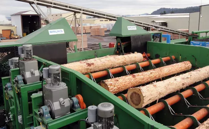 Bruks Siwertell wood processing