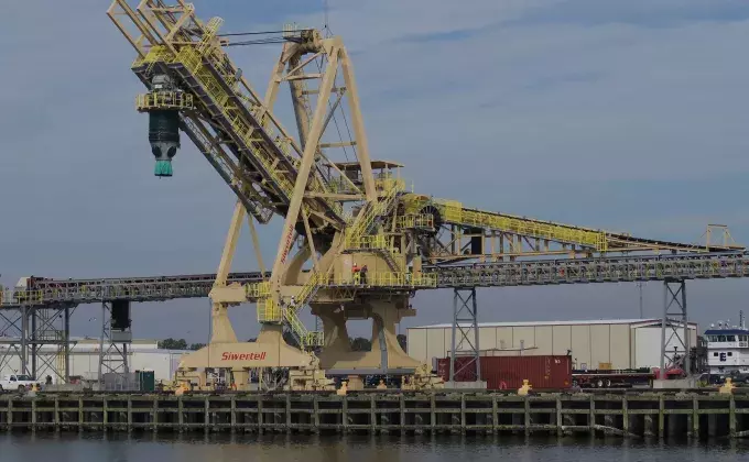 Siwertell ship loader